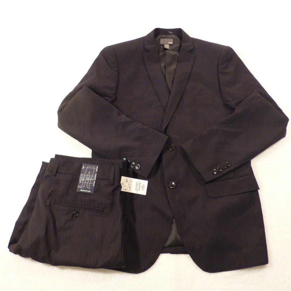 H&M Suit Men's 40R Coat/34R Pants Striped Black Polyester 2 Button Skinny Modern